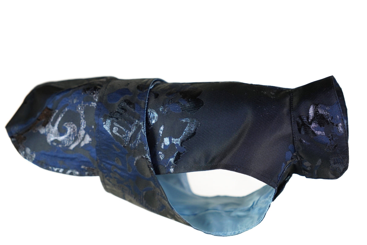 Cappottino damasco blu con fodera azzurra